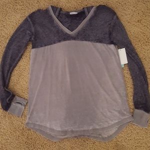 Long sleeve shirt hoodie new size small